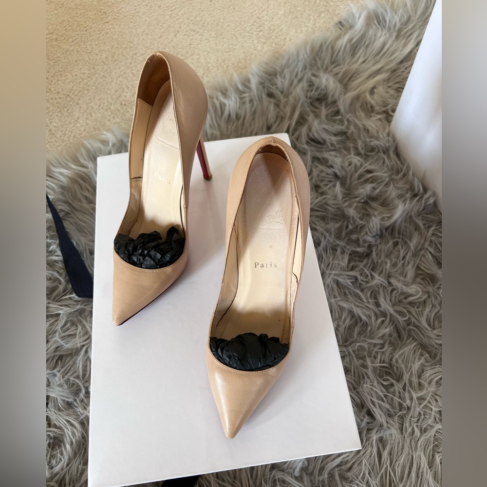 🌟 FREE 🌟 Shipping 🌟 Christian Louboutin Nude 💯 Wardrobe Must Have - Picture 5 of 13